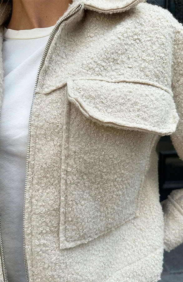 Amélie - Chaqueta Versátil de Bouclé