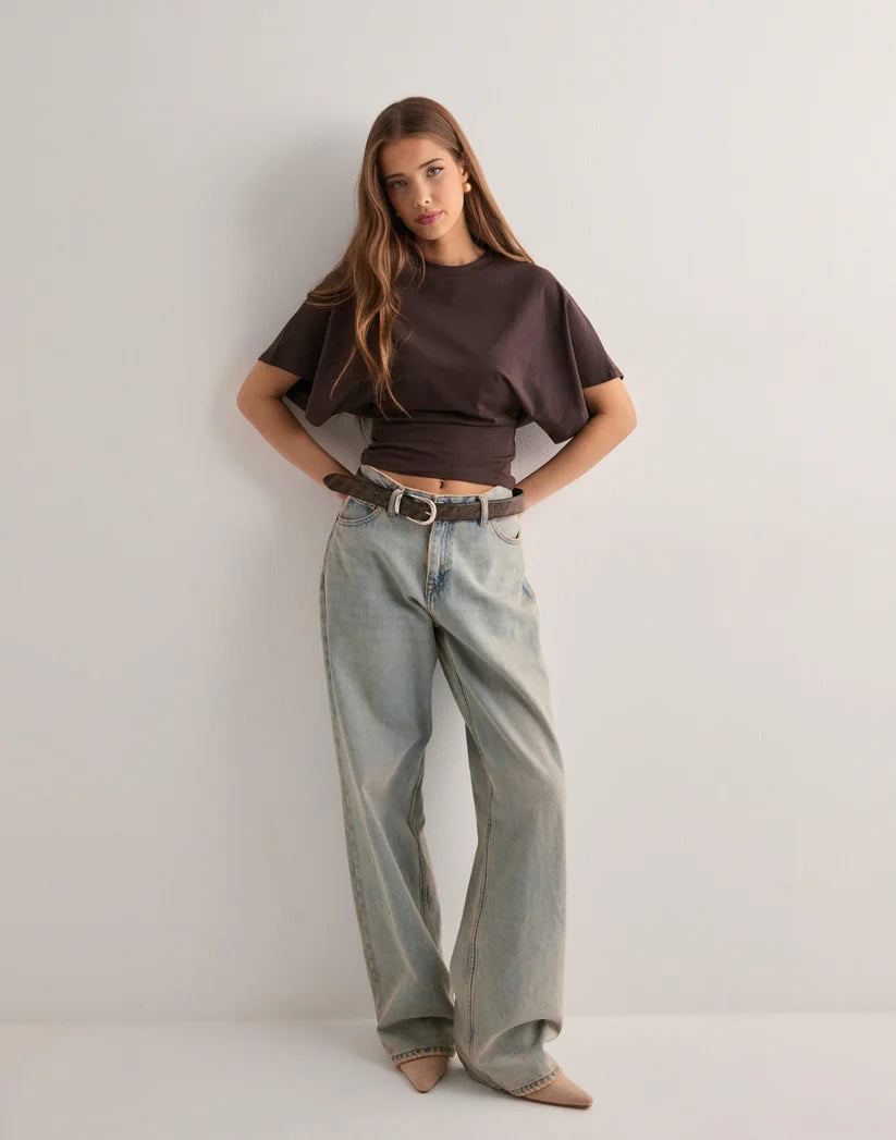 Top Violeva - Cropped con Mangas Anchas